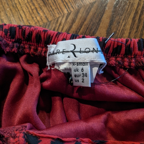 UO Rare London - red leopard print dress - Picture 2 of 3